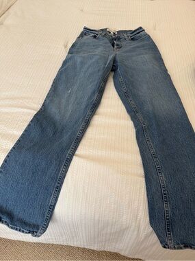Abercrombie & Fitch Straight Leg Jeans - Classic Blue Wash